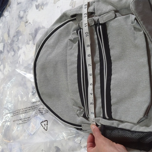 Grey zip-up backpack school bag - Picture 10 of 11